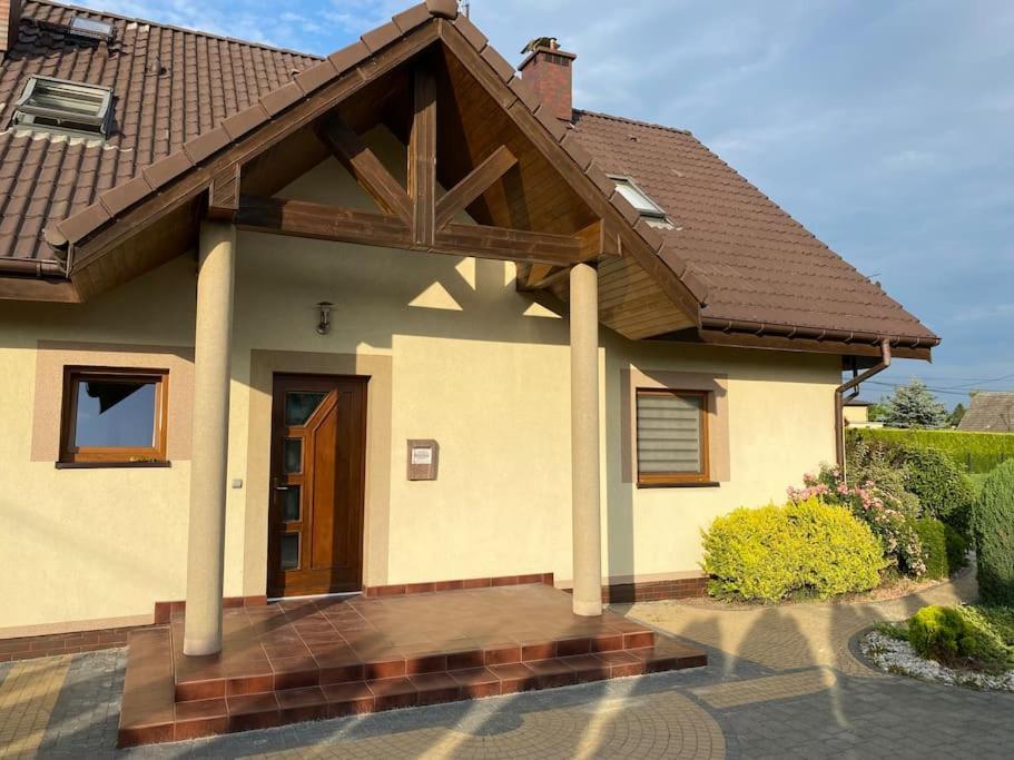 4 Bedroom Family House With Access To A Hot Tub Goczałkowice-Zdrój エクステリア 写真